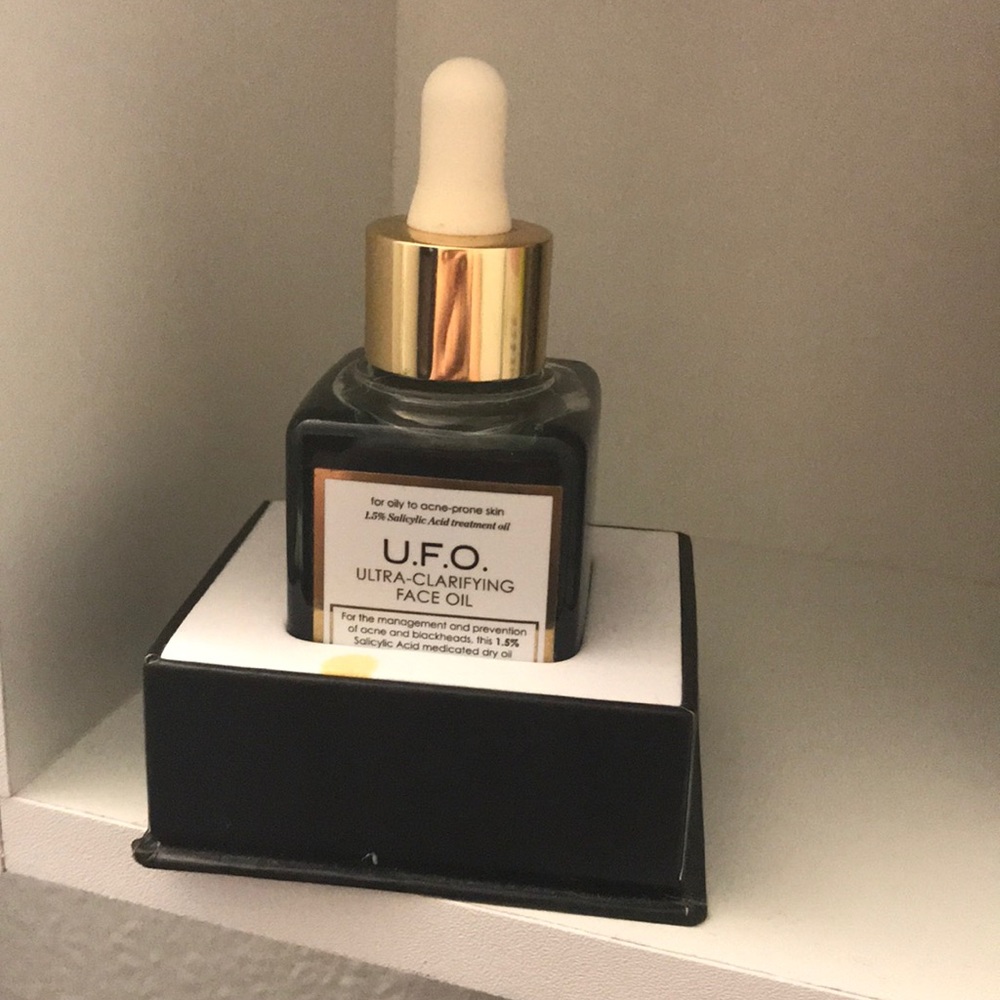 Sunday Riley U.F.O oil